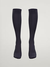 50 KNEE HIGHS