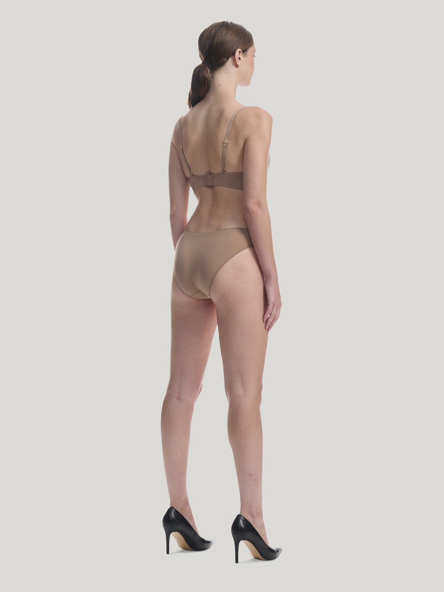INDIVIDUAL SEAMLESS PLUNGE BRA