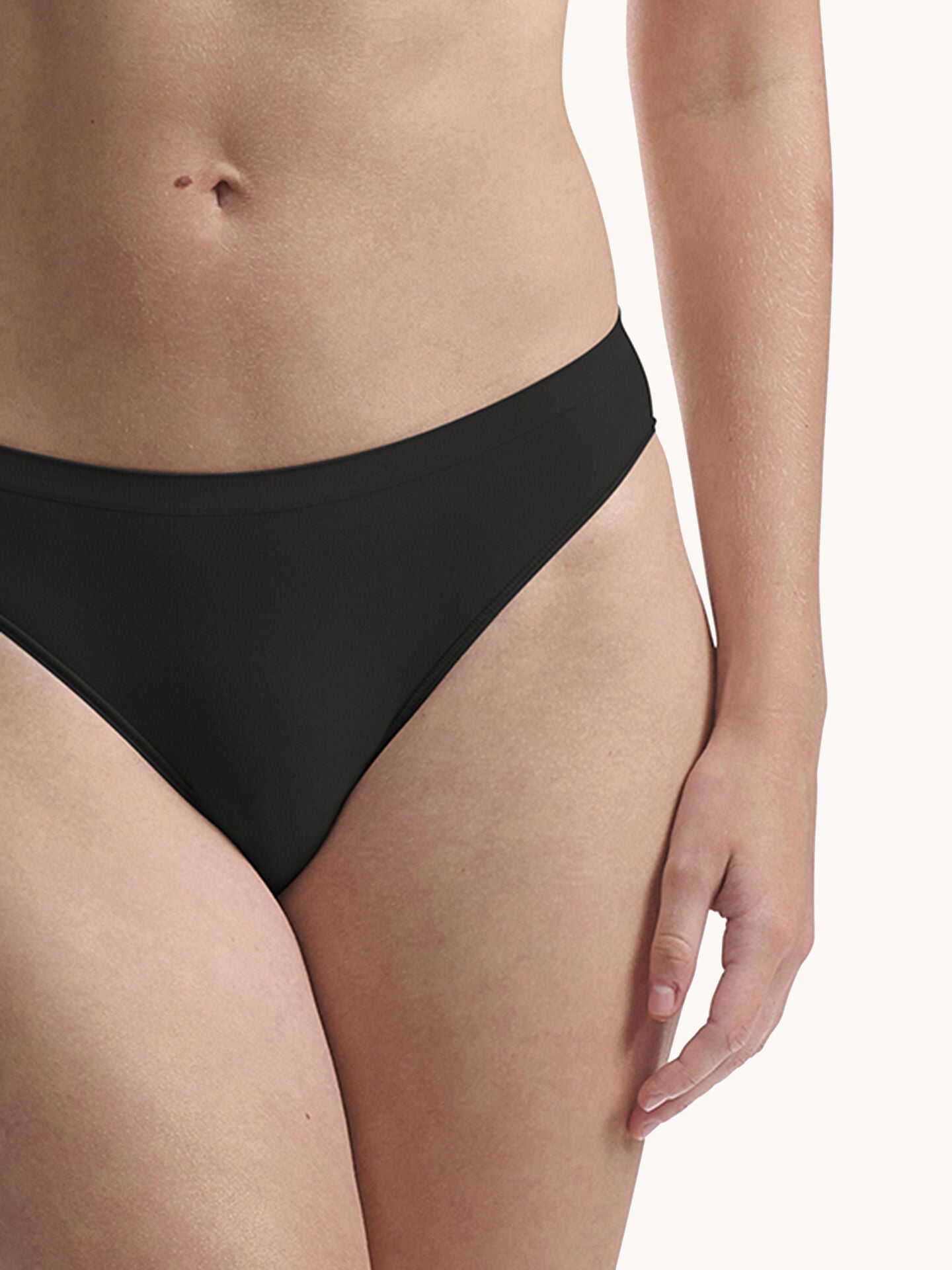 INDIVIDUAL SEAMLESS BRIEF PACK
