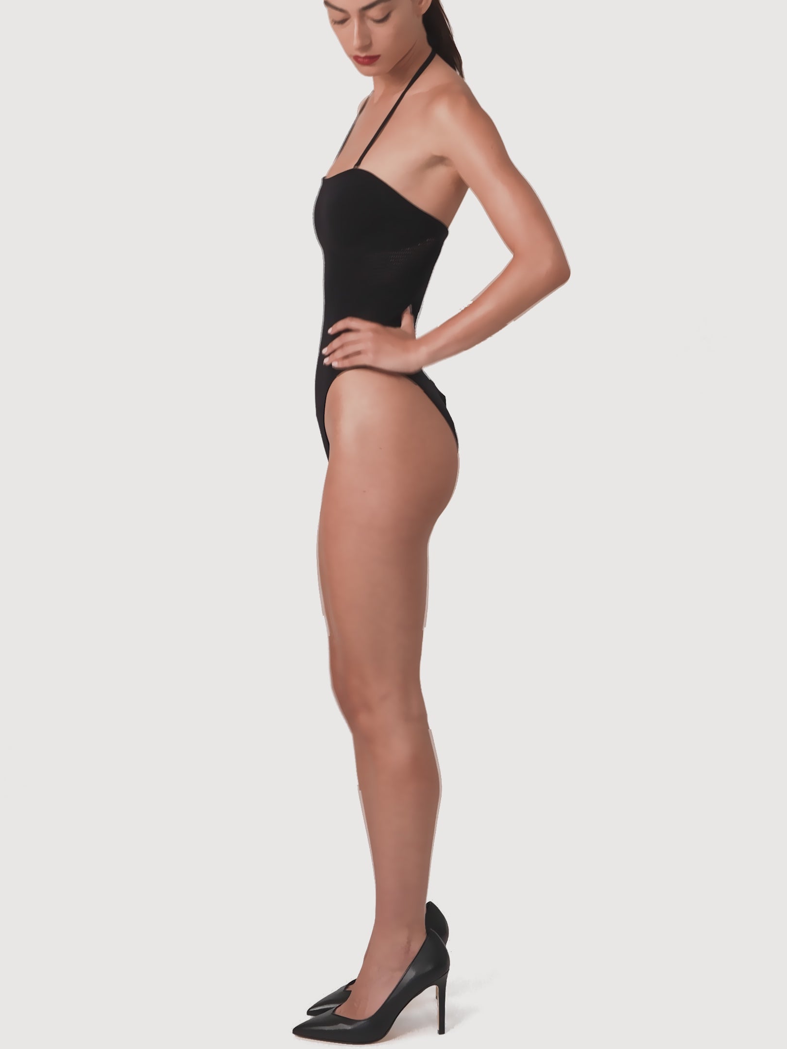 STRAPLESS SWIMSUIT